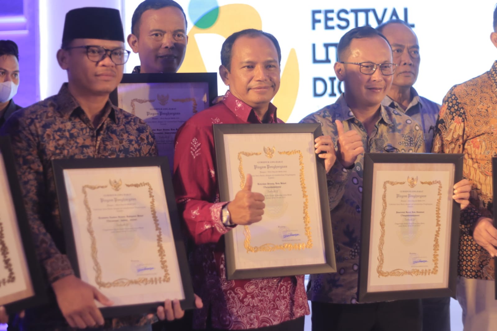 Kota Bekasi Kembali Meraih Dua Penghargaan Dari Provinsi Jawa Barat.