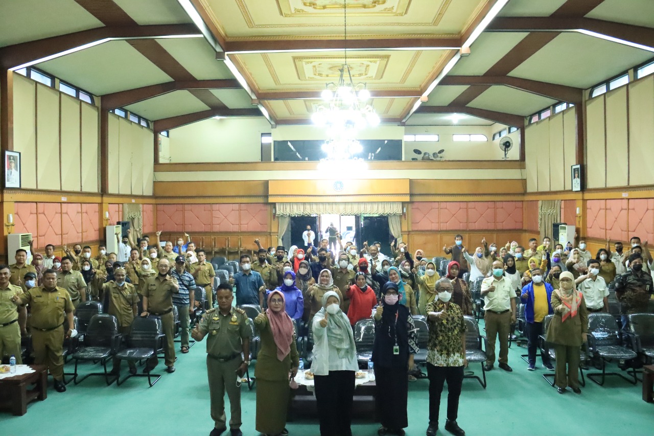 Pemerintah Kota Bekasi dan Bea Cukai Bekasi Adakan Sosialisasi Identifikasi Rokok Ilegal.