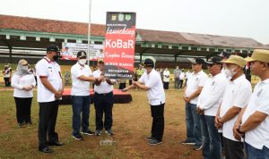 Plt. Wali Kota Bekasi Pimpin Apel Gabungan Kecamatan Bekasi Selatan.