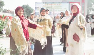 Batik Ecoprint Karya Siswa Smk Negeri 15 Kota Bekas