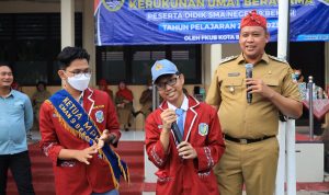 Plt Wali Kota Bekasi Sampaikan Arahan Pada Siswa SMAN 9 Kota Bekasi