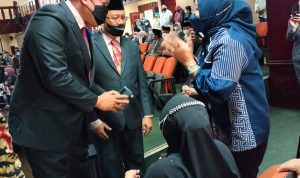 Rapat Paripurna DPRD Kota Bekasi Diwarnai Dengan Tangis Duka