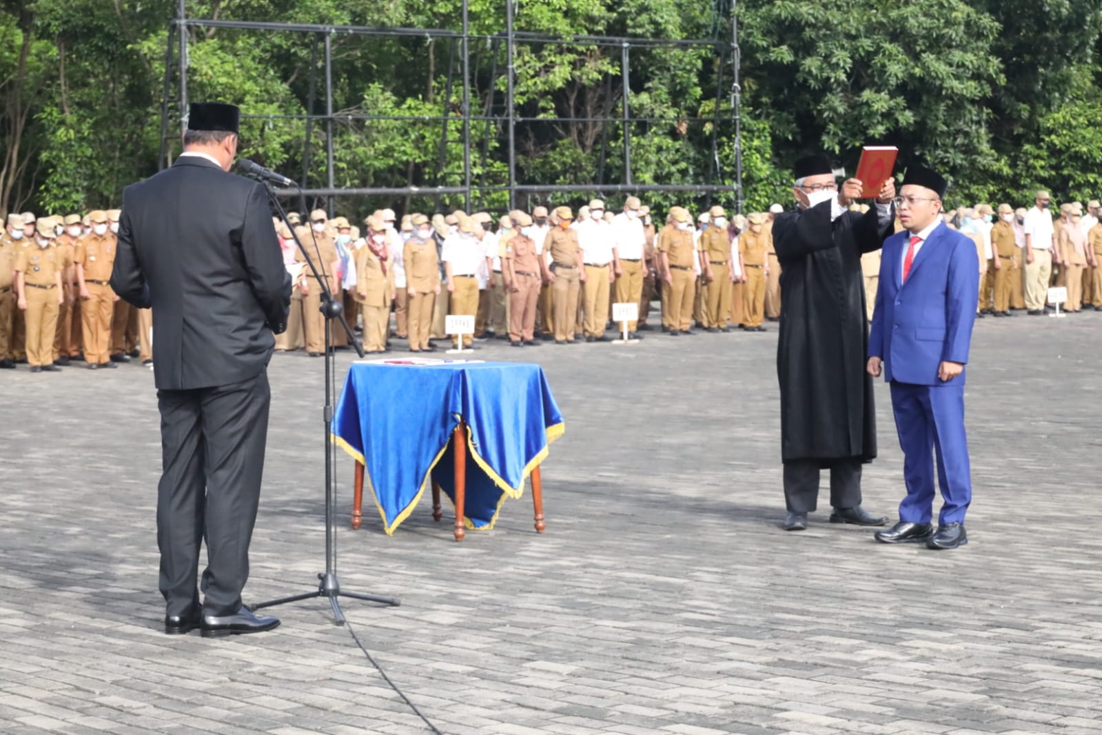 Plt. Wali Kota Bekasi Lantik Direktur PD Migas Kota Bekasi, Apung Widadi SE