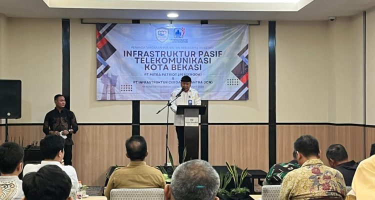 Direktur Utama PT Mitra Patriot David Rahardja saat memberikan sambutan.