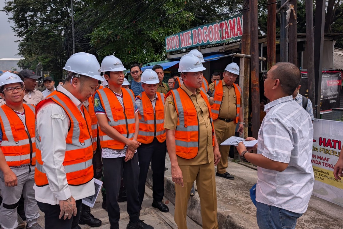 Peninjauan lokasi proyek ducting Kota Bekasi.