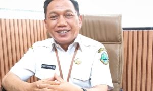 Kepala SMKN 1 Cikarang Barat, Agus Wimbadi.